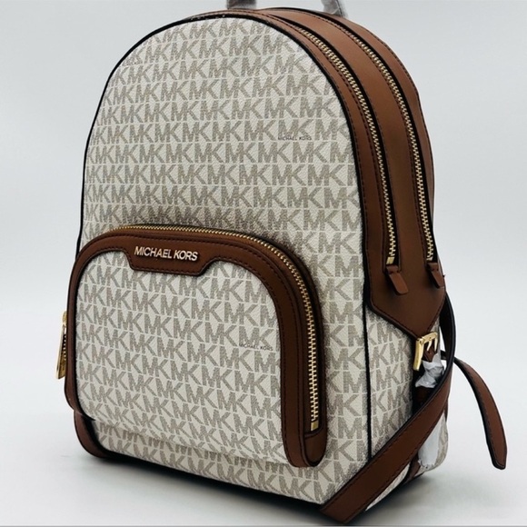 Michael Kors Medium Jaycee Zip Packet Backpack Vanilla - Picture 2 of 13